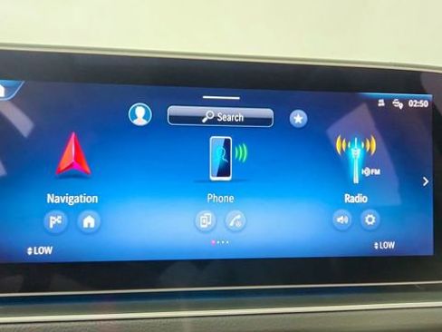 Used 2024 Mercedes-Benz GLE 450e 4MATIC w/ AMG Line Exterior image 48