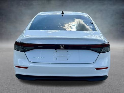 Used 2025 Honda Accord SE image 6