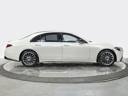 Used 2022 Mercedes-Benz S 500 4MATIC image 8