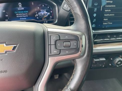 Used 2025 Chevrolet Silverado 2500 LT AWD/4WD image 16