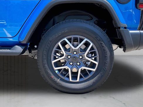 New 2026 Jeep Wrangler Unlimited Sahara w/ Whitecap Package AWD/4WD image 30
