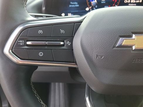 Used 2025 Chevrolet Traverse LT image 21