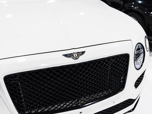 Used 2019 Bentley Bentayga AWD/4WD image 5