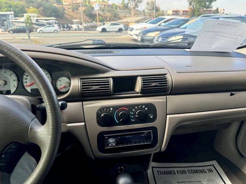Used 2006 Dodge Stratus SXT FWD image 9