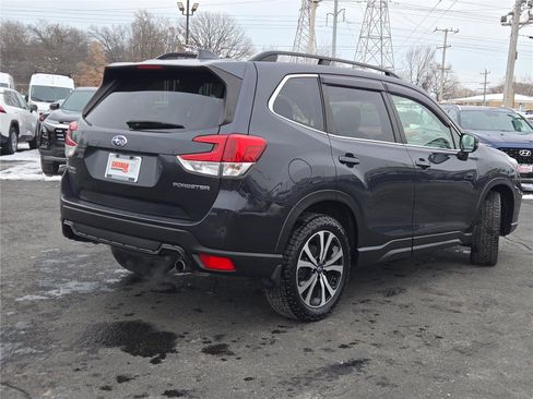 Used 2019 Subaru Forester Limited image 12