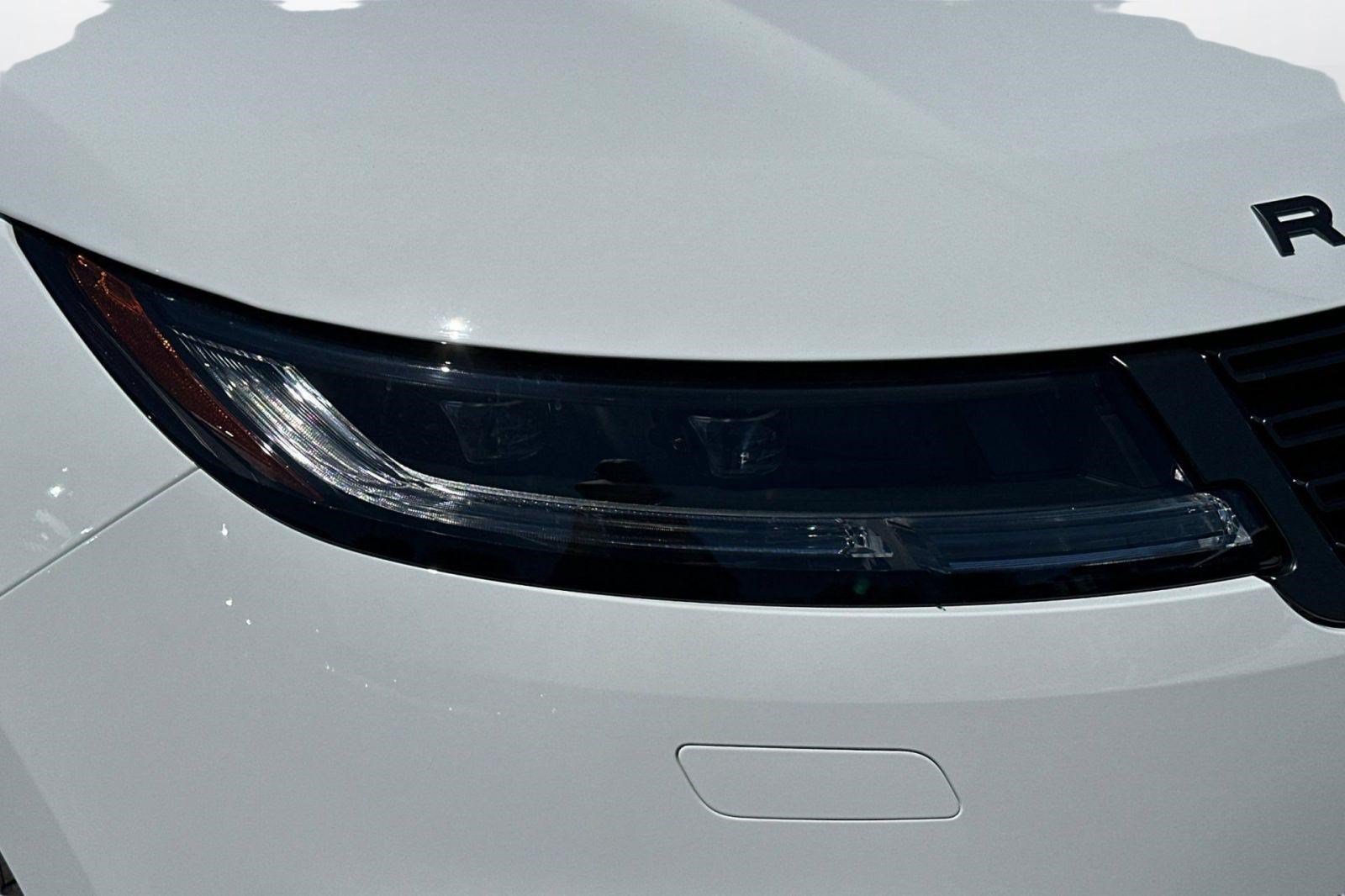 New 2026 Land Rover Range Rover Sport Dynamic SE AWD/4WD image 11