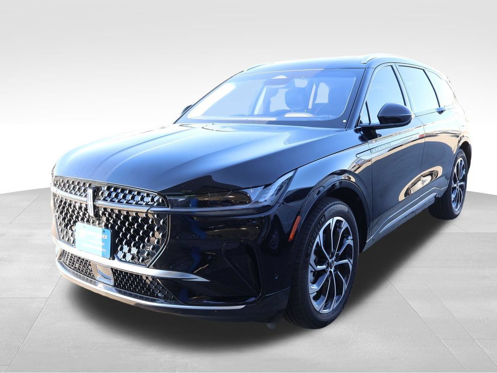 Used 2024 Lincoln Nautilus Reserve w/ Equipment Group 202A AWD/4WD image 5