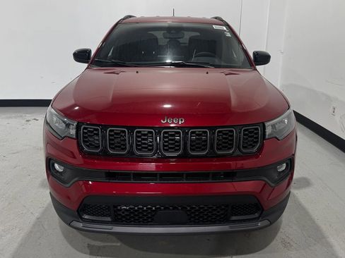 New 2026 Jeep Compass Latitude image 9