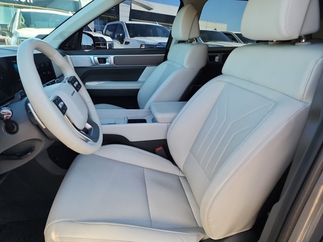 Used 2024 Hyundai Santa Fe SEL FWD image 8