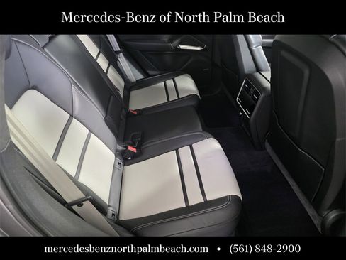 Used 2023 Porsche Cayenne Turbo image 31