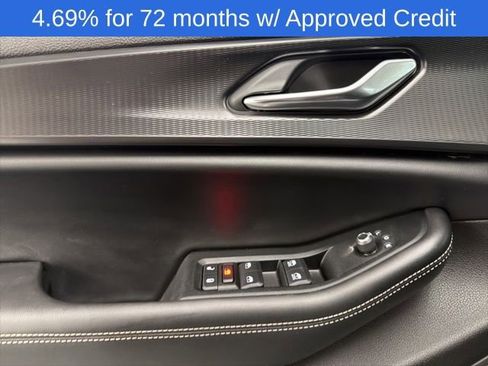 Used 2025 Jeep Grand Cherokee L Laredo image 24