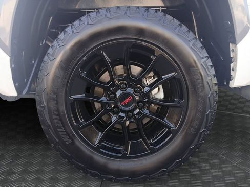 Used 2024 Toyota Tundra Limited AWD/4WD image 23