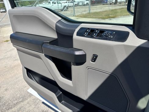 Used 2022 Ford F350 XL w/ Power Equipment Group image 28