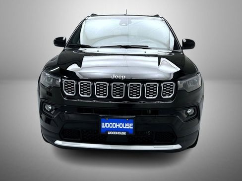 Used 2024 Jeep Compass Limited image 2