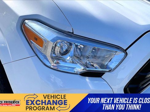 Used 2019 Toyota Tacoma SR w/ SR Convenience Package image 22