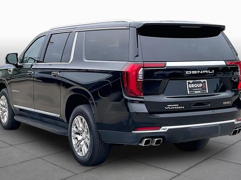 Used 2025 GMC Yukon XL Denali AWD/4WD image 12