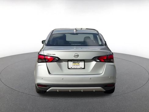 Used 2025 Nissan Versa SV FWD image 11