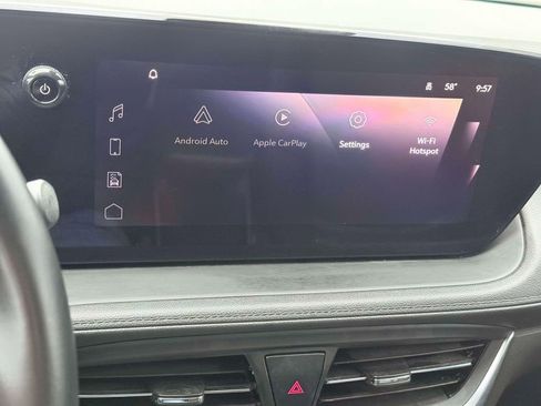 Used 2024 Buick Encore GX Sport Touring image 19