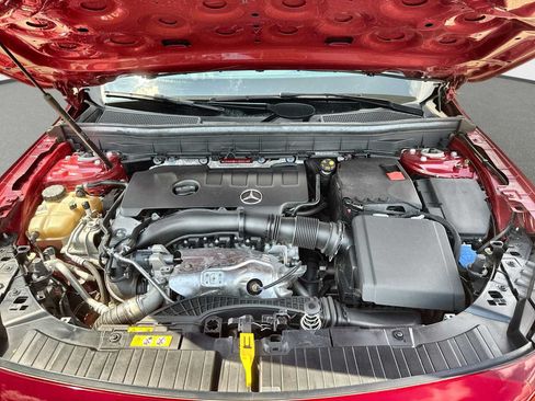 Used 2020 Mercedes-Benz GLB 250 image 14