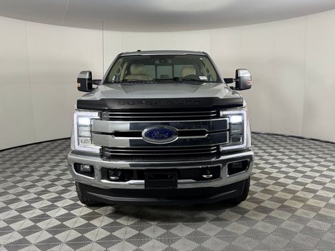 Used 2017 Ford F250 Lariat w/ Lariat Ultimate Package image 11