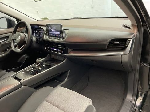 Used 2021 Nissan Rogue SV FWD image 26