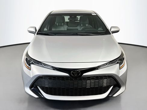 Used 2022 Toyota Corolla SE w/ SE Preferred Package FWD image 2
