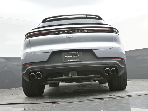 Used 2026 Porsche Cayenne S AWD/4WD image 14