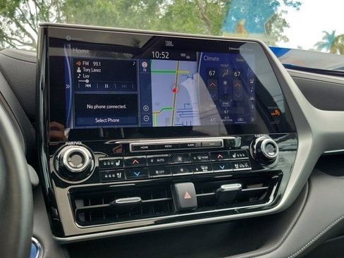 Used 2022 Toyota Highlander Platinum AWD/4WD image 27