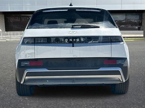 New 2026 Hyundai Ioniq 5 SEL RWD image 7
