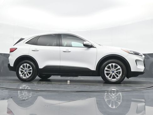 Used 2021 Ford Escape SE w/ Cold Weather Package image 22