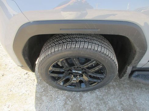 New 2026 GMC Sierra EV Elevation w/ LPO, Elevation Dark Package AWD/4WD image 11