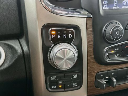 Used 2015 RAM 1500 Laramie w/ Convenience Group AWD/4WD image 24