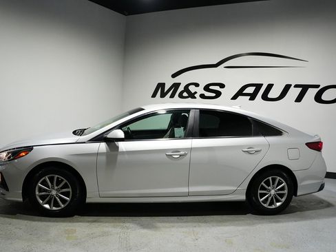 Used 2019 Hyundai Sonata SE image 2