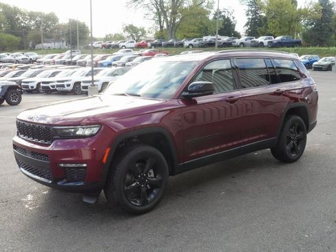 New 2025 Jeep Grand Cherokee L Limited w/ Luxury Tech Group II image 7