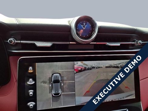 New 2025 Maserati Grecale Modena image 11