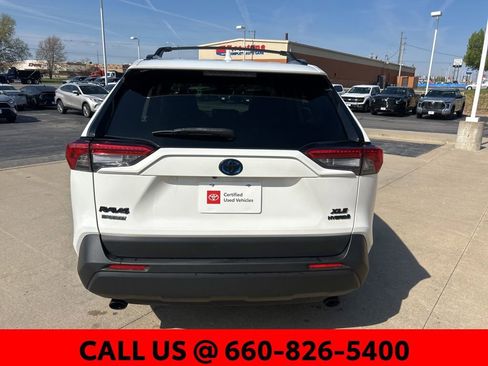 Certified 2021 Toyota RAV4 XLE w/ Convenience Package image 12