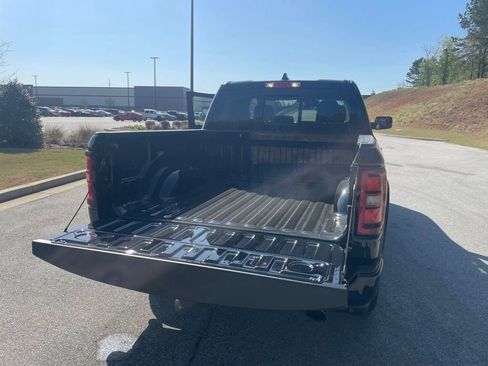 New 2026 RAM 1500 Big Horn AWD/4WD image 18