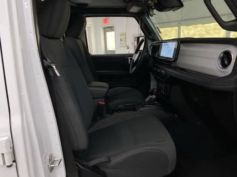 Used 2024 Jeep Wrangler Sahara image 18