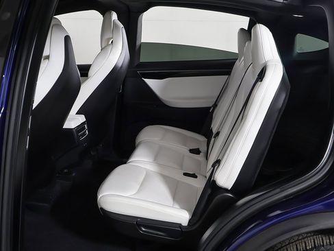 Used 2017 Tesla Model X 100D image 34