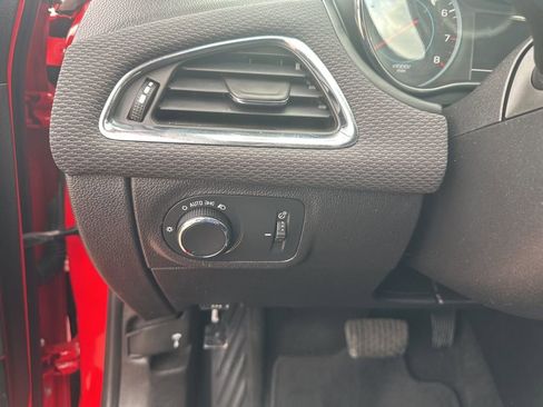 Used 2018 Chevrolet Cruze LT w/ LT Fleet Convenience Package image 12