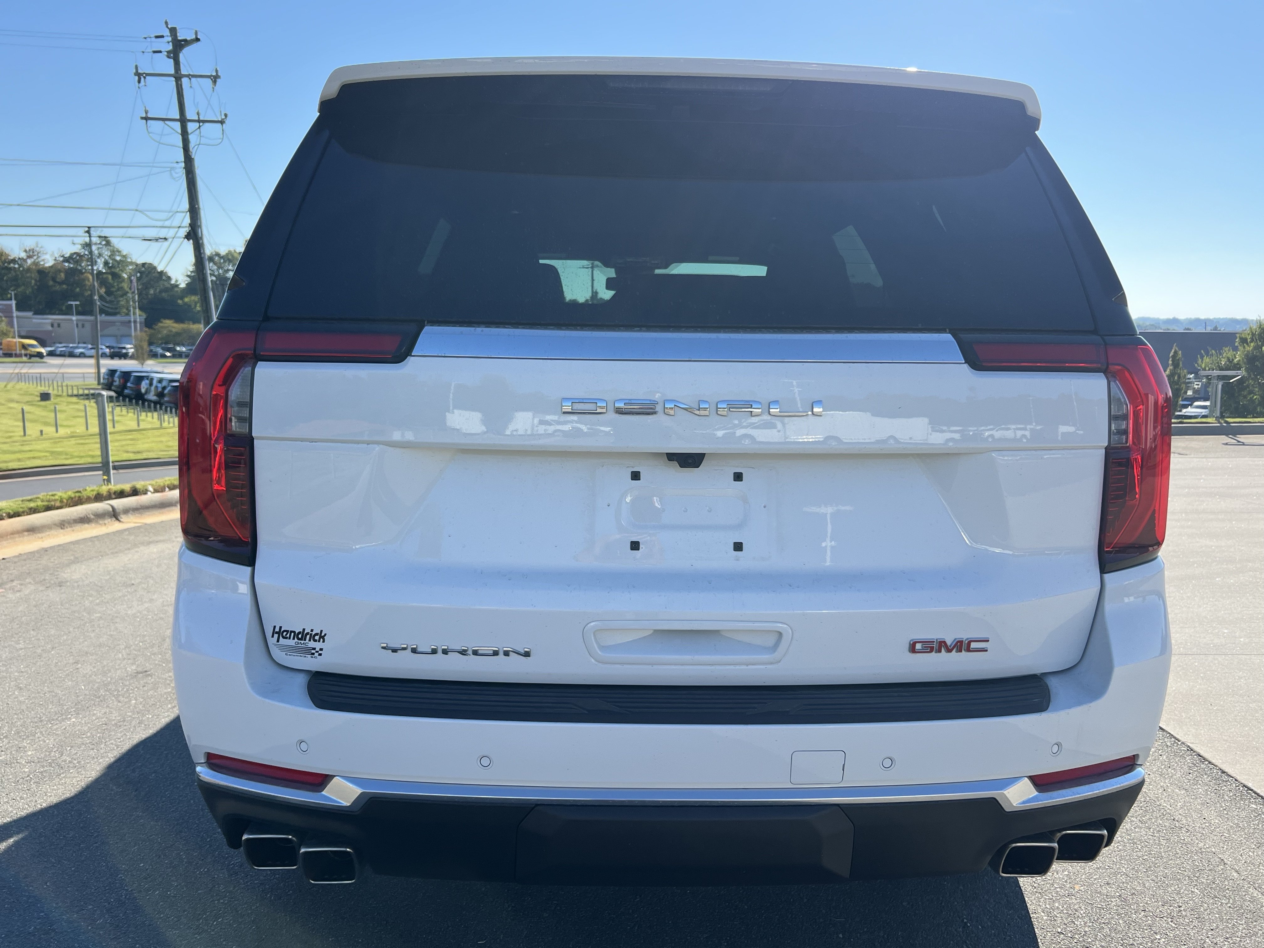 Used 2026 GMC Yukon Denali w/ Sun & Power Step Package AWD/4WD image 8