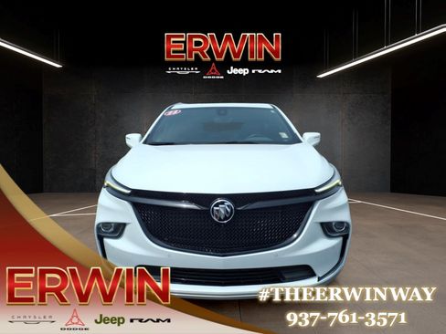 Used 2023 Buick Enclave Essence w/ Experience Buick Package FWD image 2