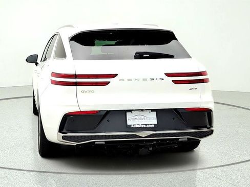 Used 2026 Genesis GV70 2.5T Advanced AWD/4WD image 6