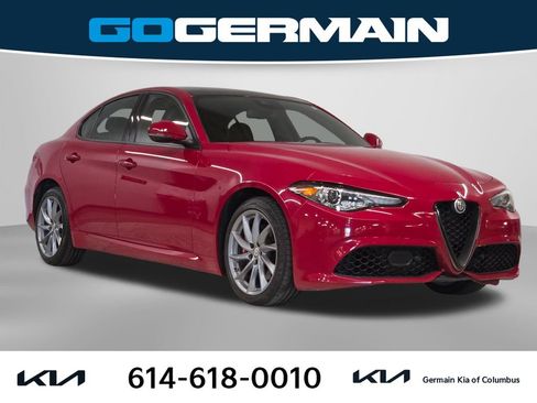 Used 2022 Alfa Romeo Giulia Sprint AWD/4WD image 5