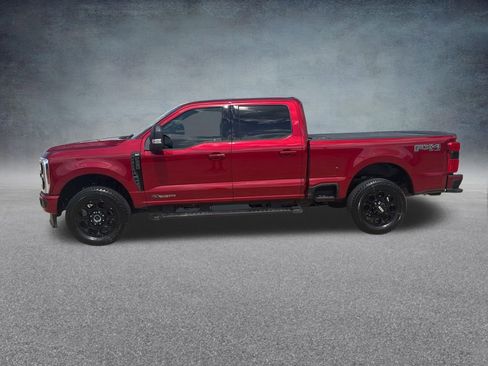 Used 2025 Ford F250 XLT w/ Black Appearance Package AWD/4WD image 2