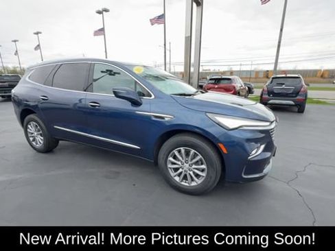 Certified 2023 Buick Enclave Essence AWD/4WD image 2