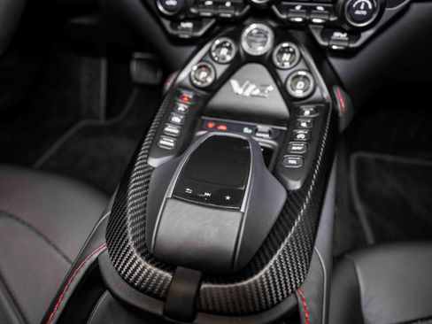 Used 2023 Aston Martin V12 Vantage Roadster image 26