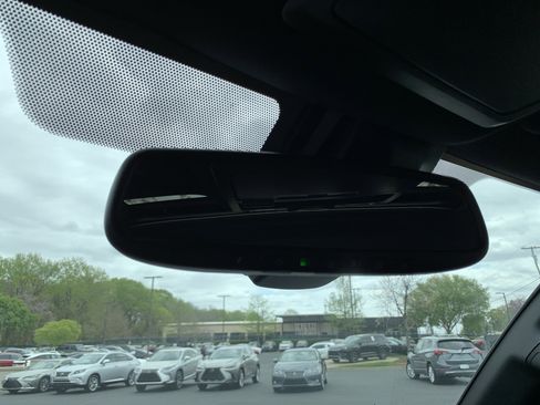 Used 2021 Toyota Tacoma Limited AWD/4WD image 27