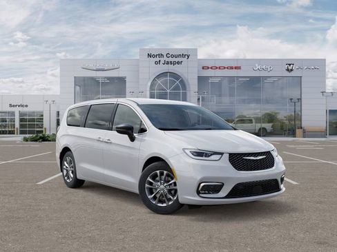 New 2026 Chrysler Pacifica Select FWD image 6