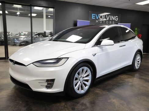 Used 2020 Tesla Model X Long Range AWD/4WD image 5